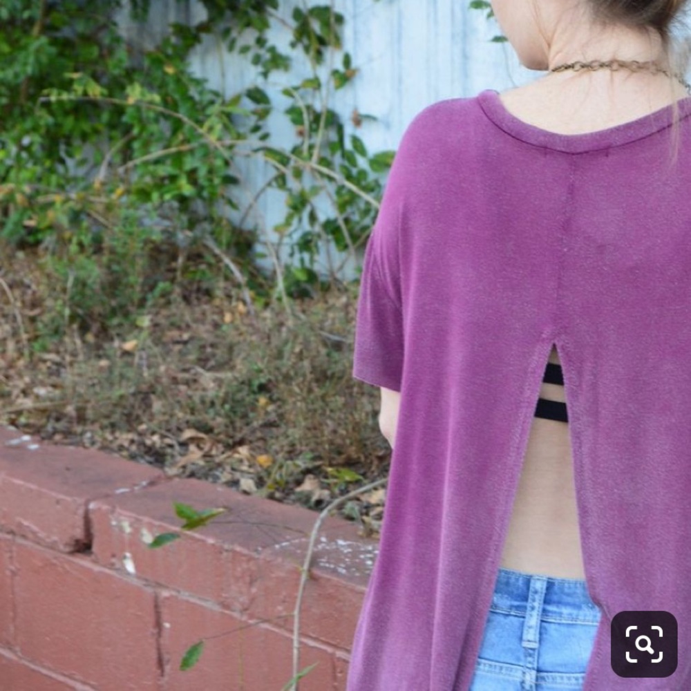 AE Split Back Tee
